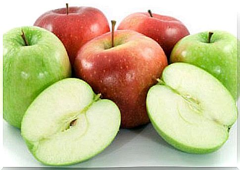 Apples are among the best natural laxatives for constipation