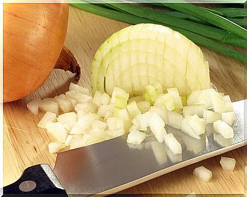 Onions in natural remedies for warts