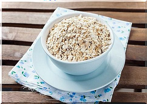 Oatmeal for removing unwanted hair