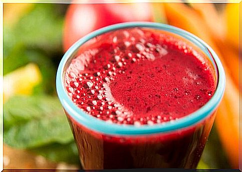 Natural juice beneficial for the skin