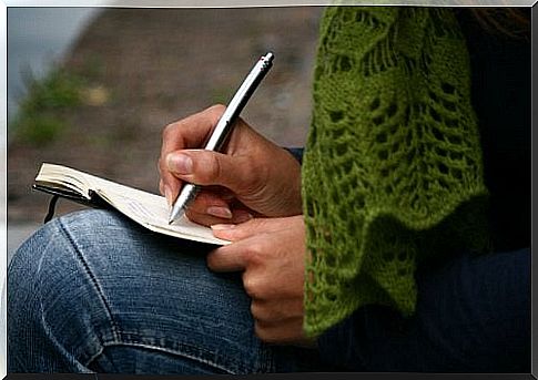 Journal writing relaxes the mind