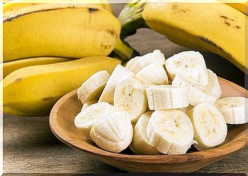 Bananas on the list of foods rich in melatonin