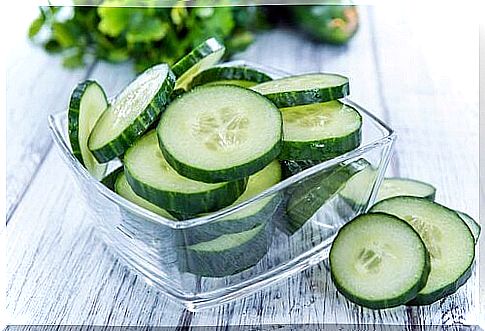 Cucumber used in the preparation of masks with aloe vera