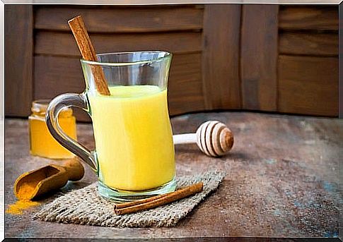 Turmeric remedy with honey