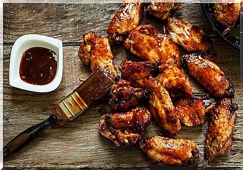 Chicken wings in barbeque sauce