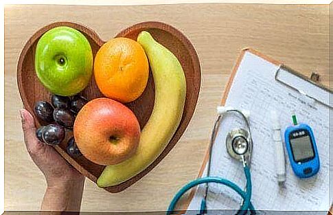 Heart-shaped plate with healthy fruits