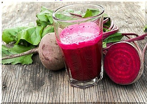 Fighting varicose veins with beet juice and parsley