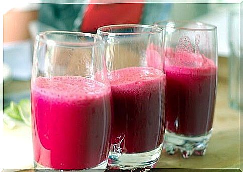 Juices and smoothies to combat hair loss