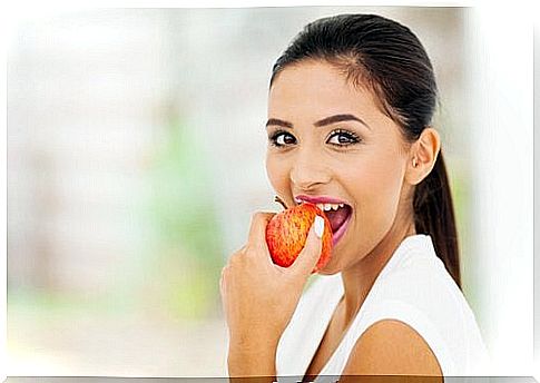 It is not beneficial to eat fruit after dinner