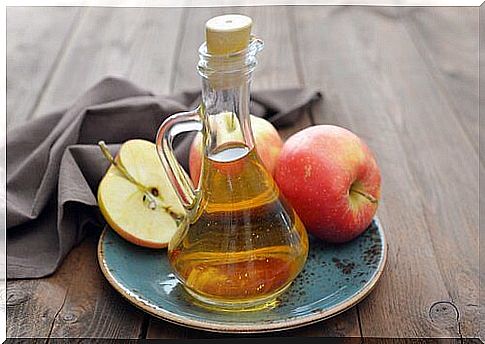 Apple cider vinegar relieves gastritis