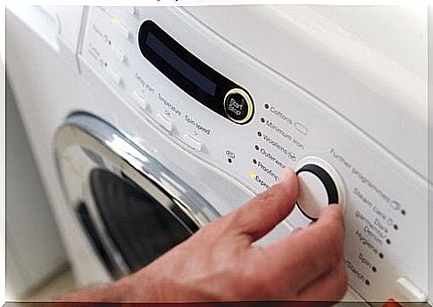 Program that removes mold from the washing machine