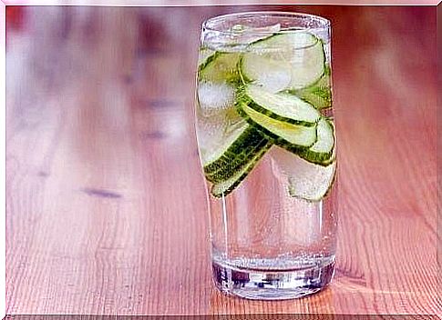 Cucumber water in the glass