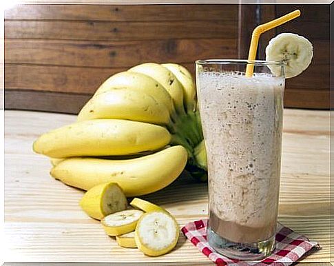 You regulate your digestion with banana smoothie