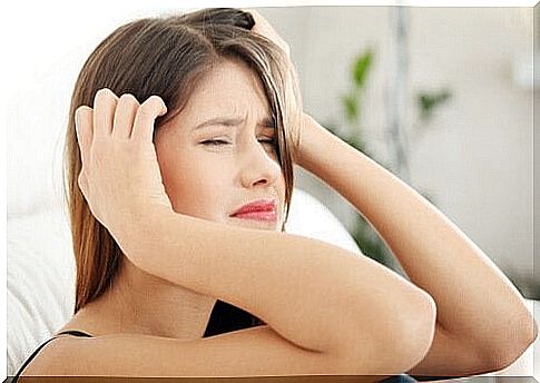 Symptoms of headache caused by stress in young people