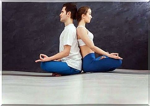 Yoga for couples is challenging